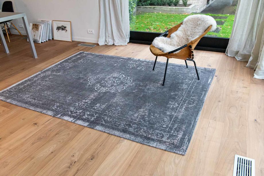 Louis De Poortere teppe LX 9148 Fading World Stone interior 6