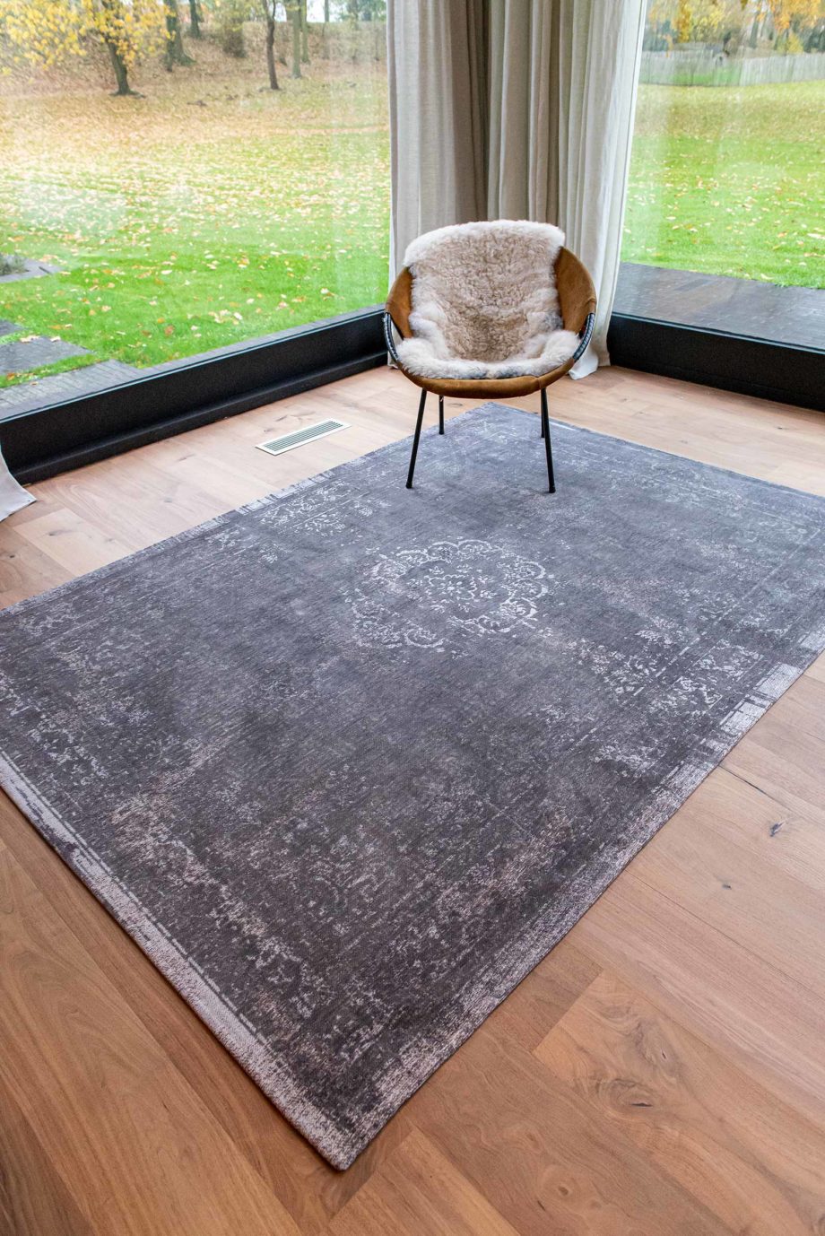 Louis De Poortere teppe LX 9148 Fading World Stone interior 7