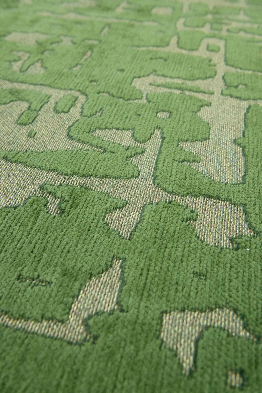 Louis De Poortere teppe LX 9202 Structures Baobab Perrier Green zoom 3