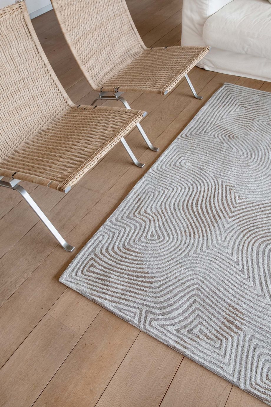Louis De Poortere teppe LX 9228 Meditation Coral Oyster White interior 2