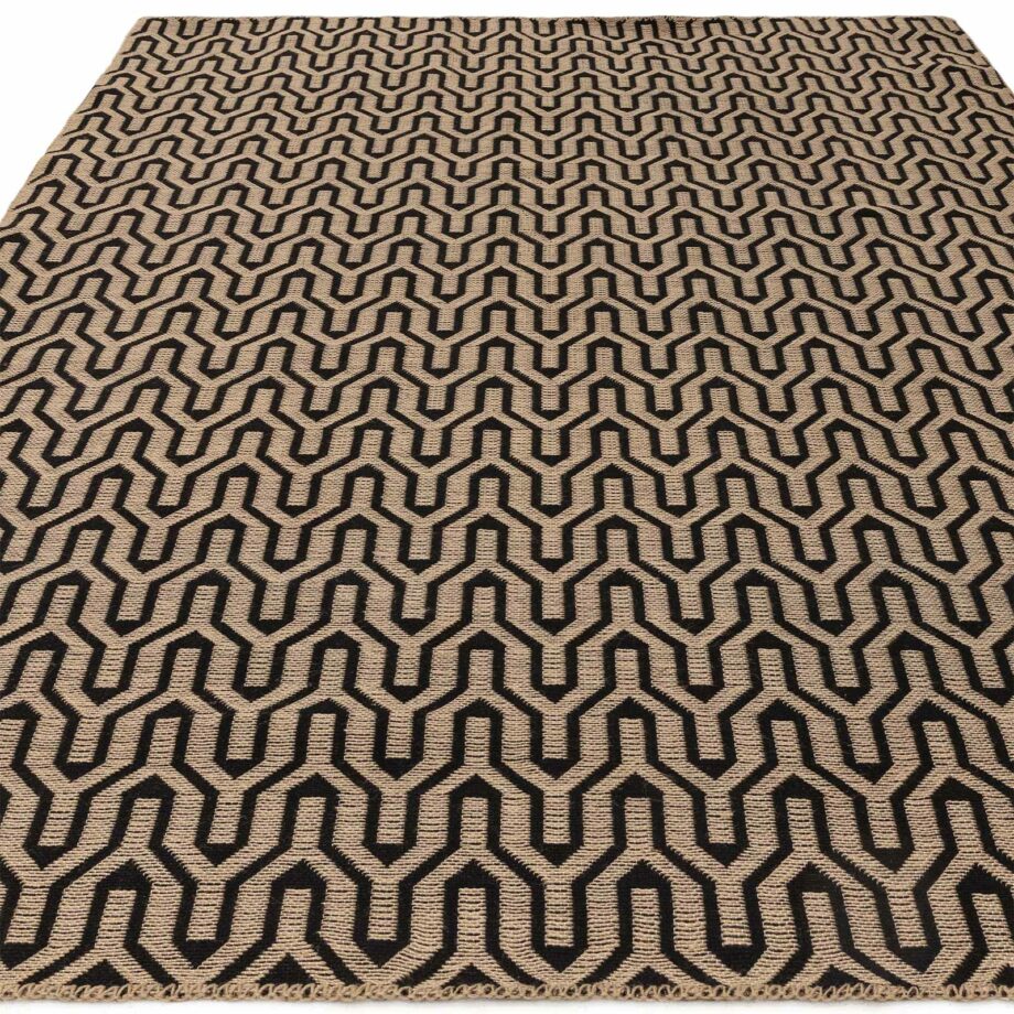 Asiatic Global 01 black lattice 1