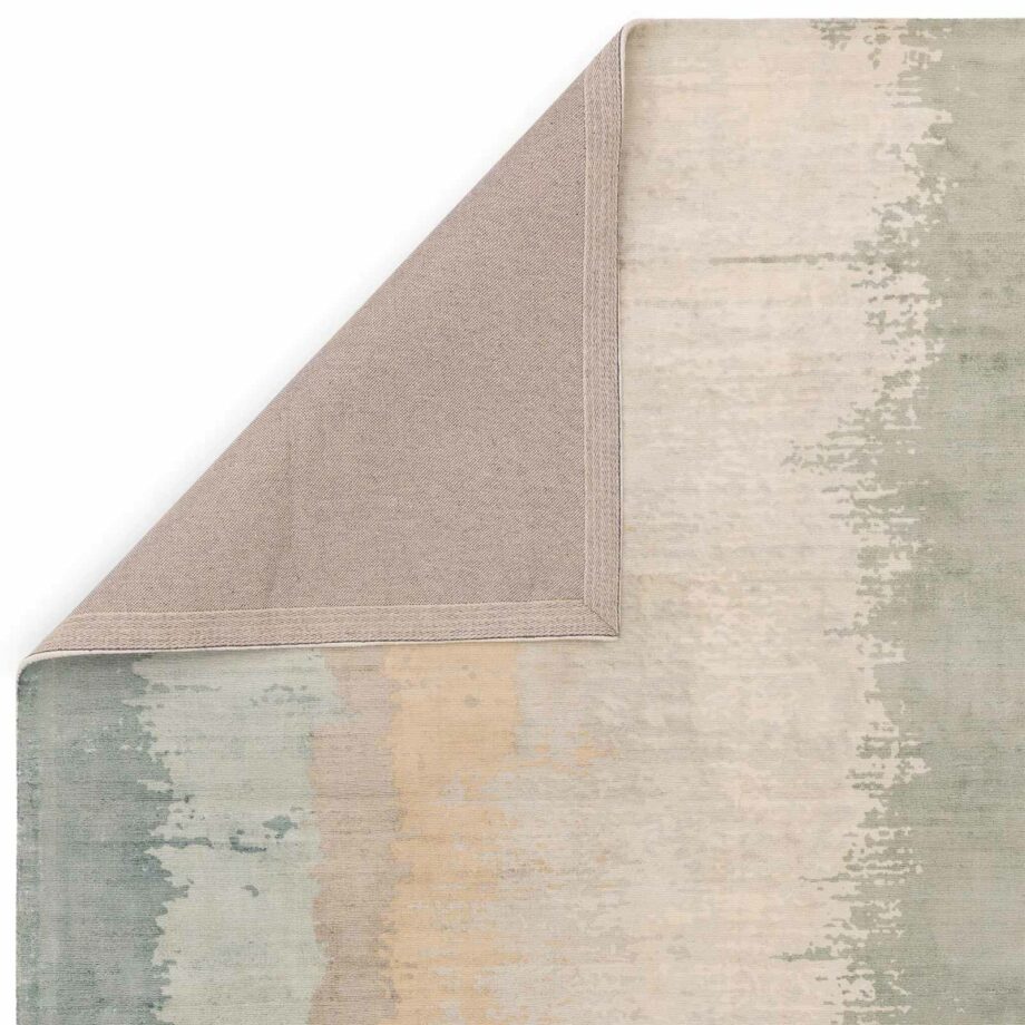 Asiatic Juno verdant 3