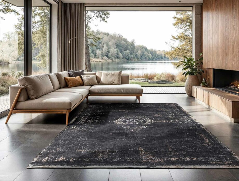 Louis De Poortere 8263 Fading World Medaillon Mineral Black interior 2025