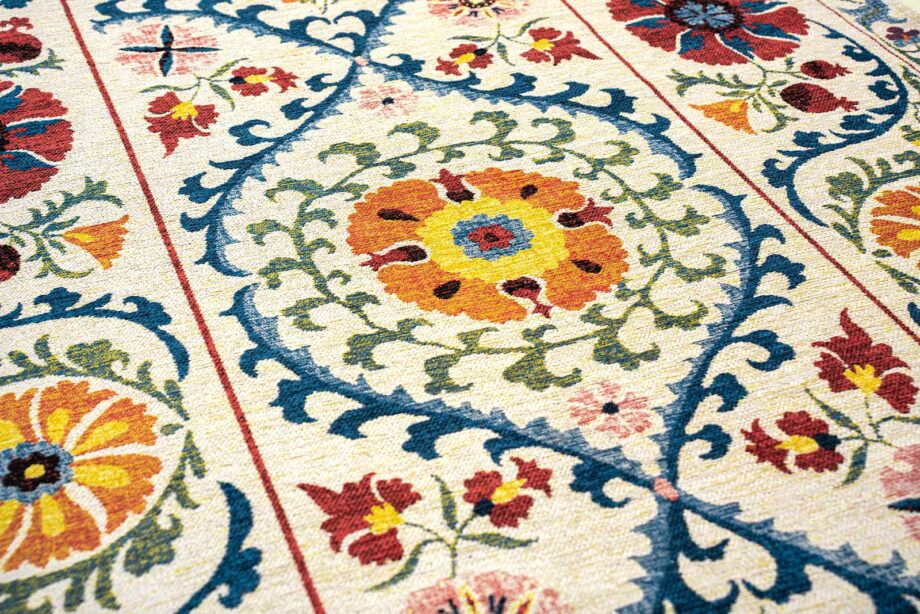 Louis De Poortere teppe Antiquarian Suzani 9728 Origine zoom
