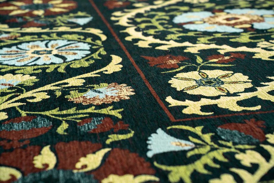Louis De Poortere teppe Antiquarian Suzani 9729 Bavaria zoom 2