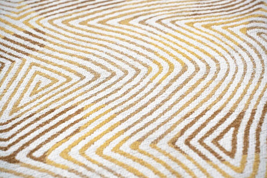 Louis De Poortere teppe Meditation Coral 9799 Yellowhippy zoom