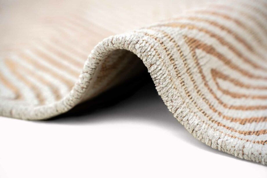 Louis De Poortere teppe Meditation Coral 9800 Indian Sand upfold