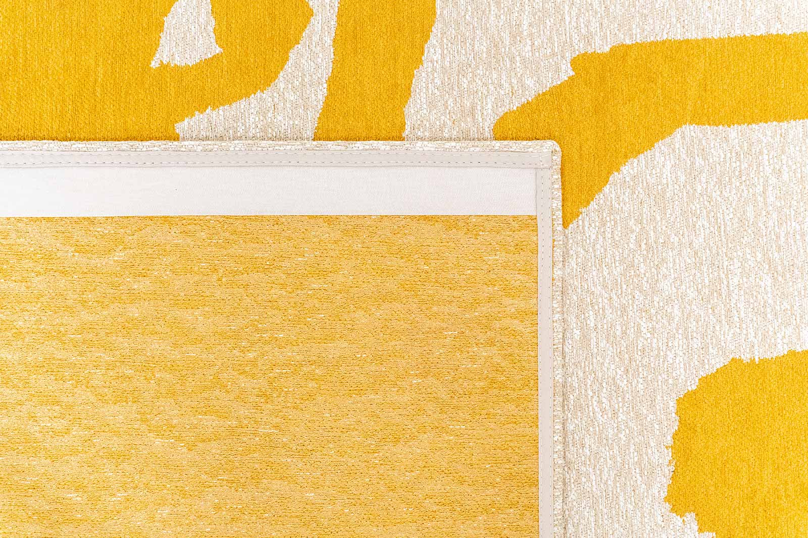 Louis De Poortere teppe Craft 2084 Ribbon Pure Yellow back